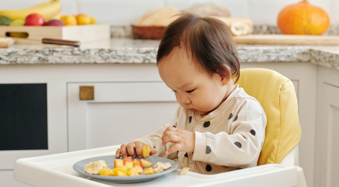 Solid Foods to Your Baby